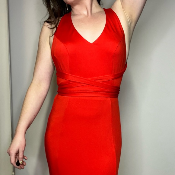 Harper + Lemon Red Even Gown New With Tags V-Neck Open Back Formal Dress - Picture 6 of 10